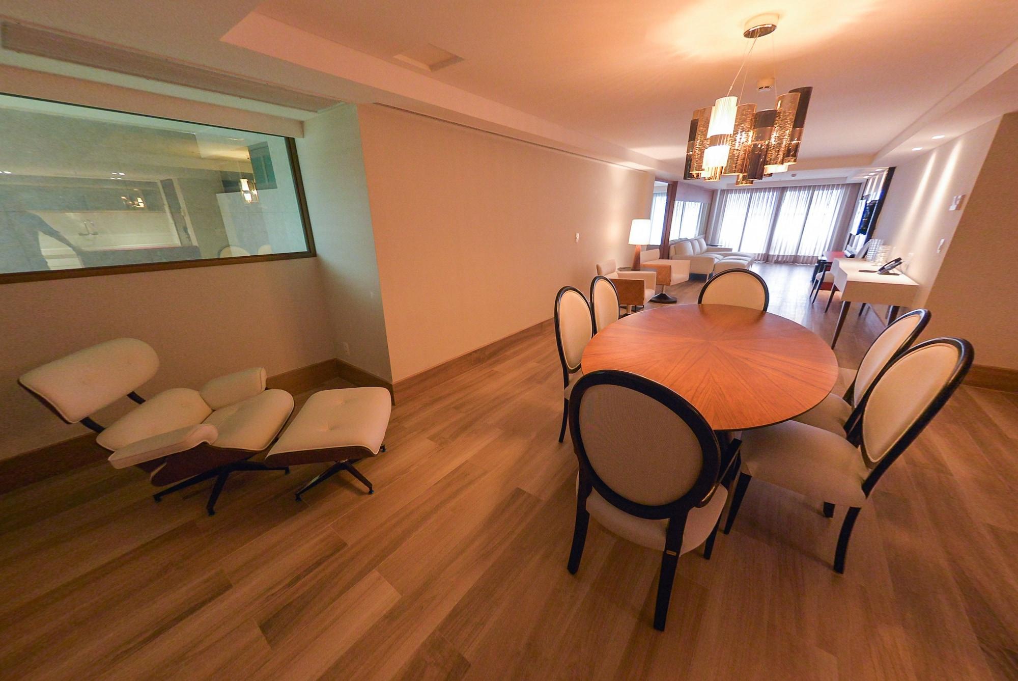 Vogal Luxury Beach Hotel&SPA Natal Exterior foto A dining room