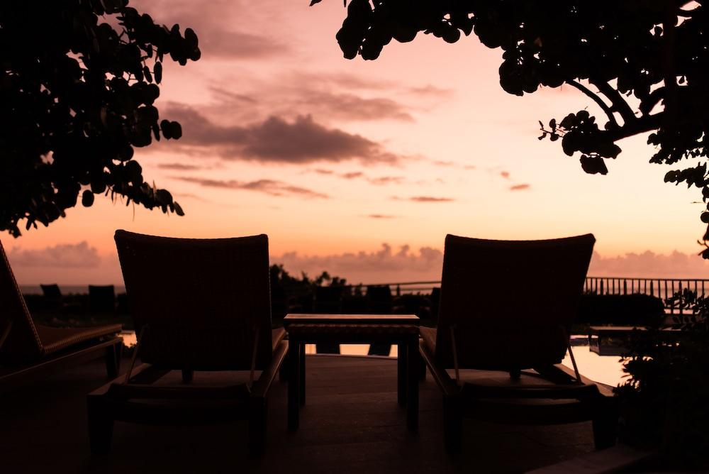 Vogal Luxury Beach Hotel&SPA Natal Exterior foto Sunset at the Four Seasons Resort