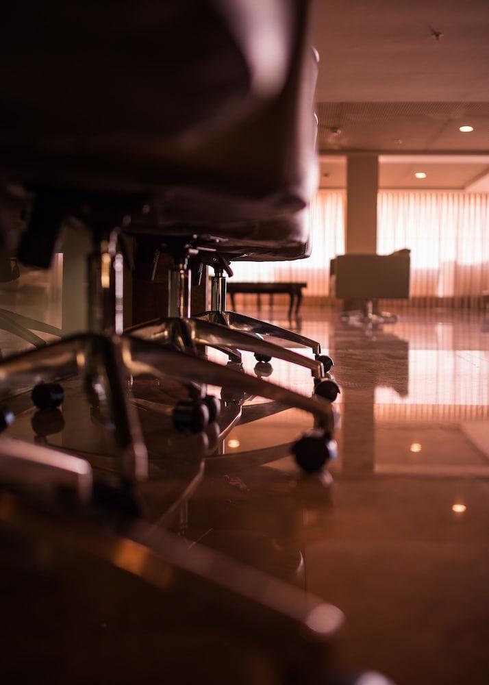 Vogal Luxury Beach Hotel&SPA Natal Exterior foto A coffee machine