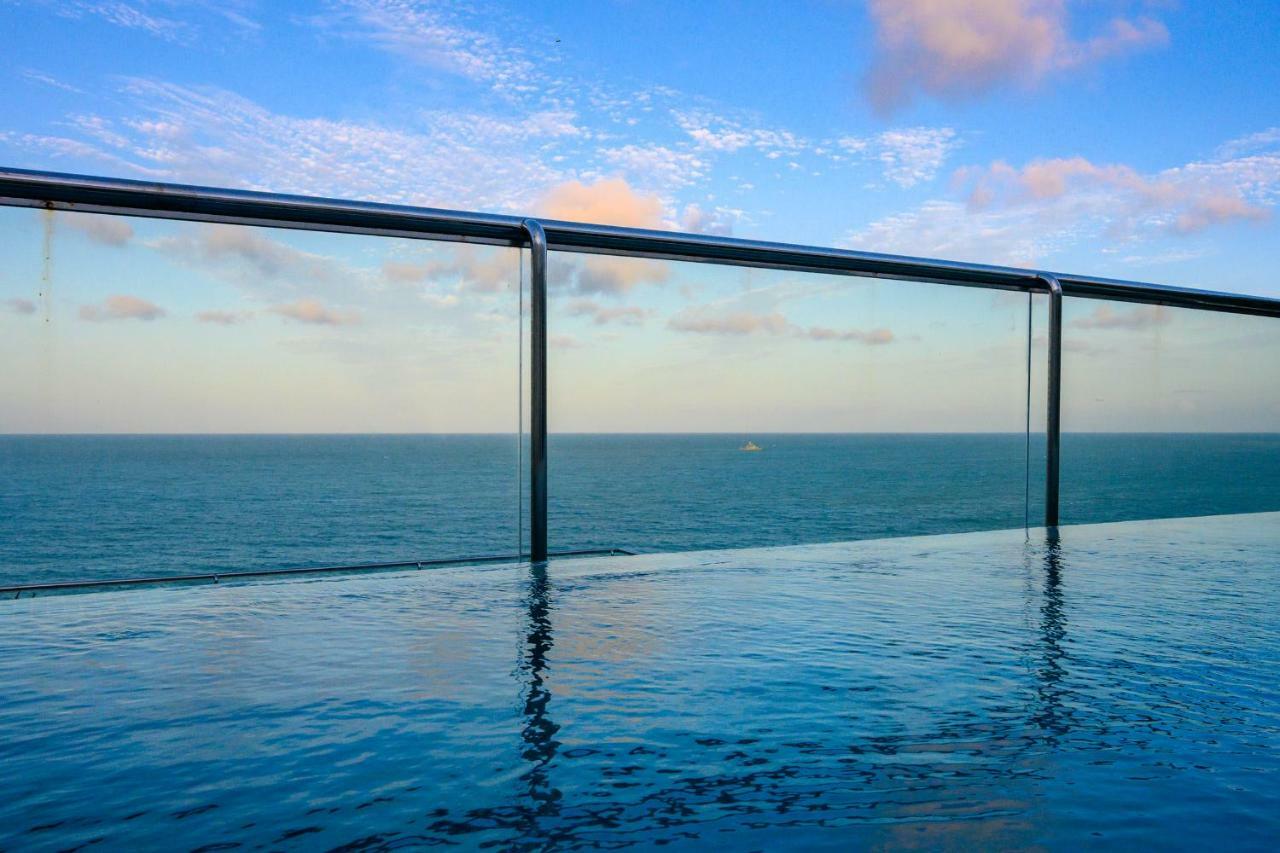Vogal Luxury Beach Hotel&SPA Natal Exterior foto Infinity pool at the InterContinental Hotel, Herzliya