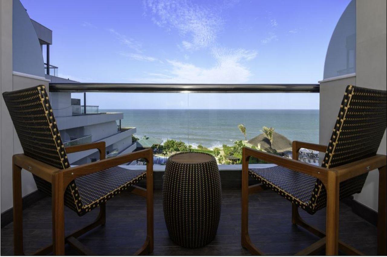 Vogal Luxury Beach Hotel&SPA Natal Exterior foto View from the balcony of a suite at the Hilton